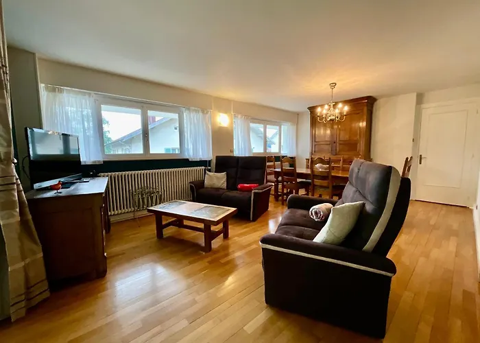 La Tour Du Lac, Bel & Spacieux A Cote Du De Lejlighed *